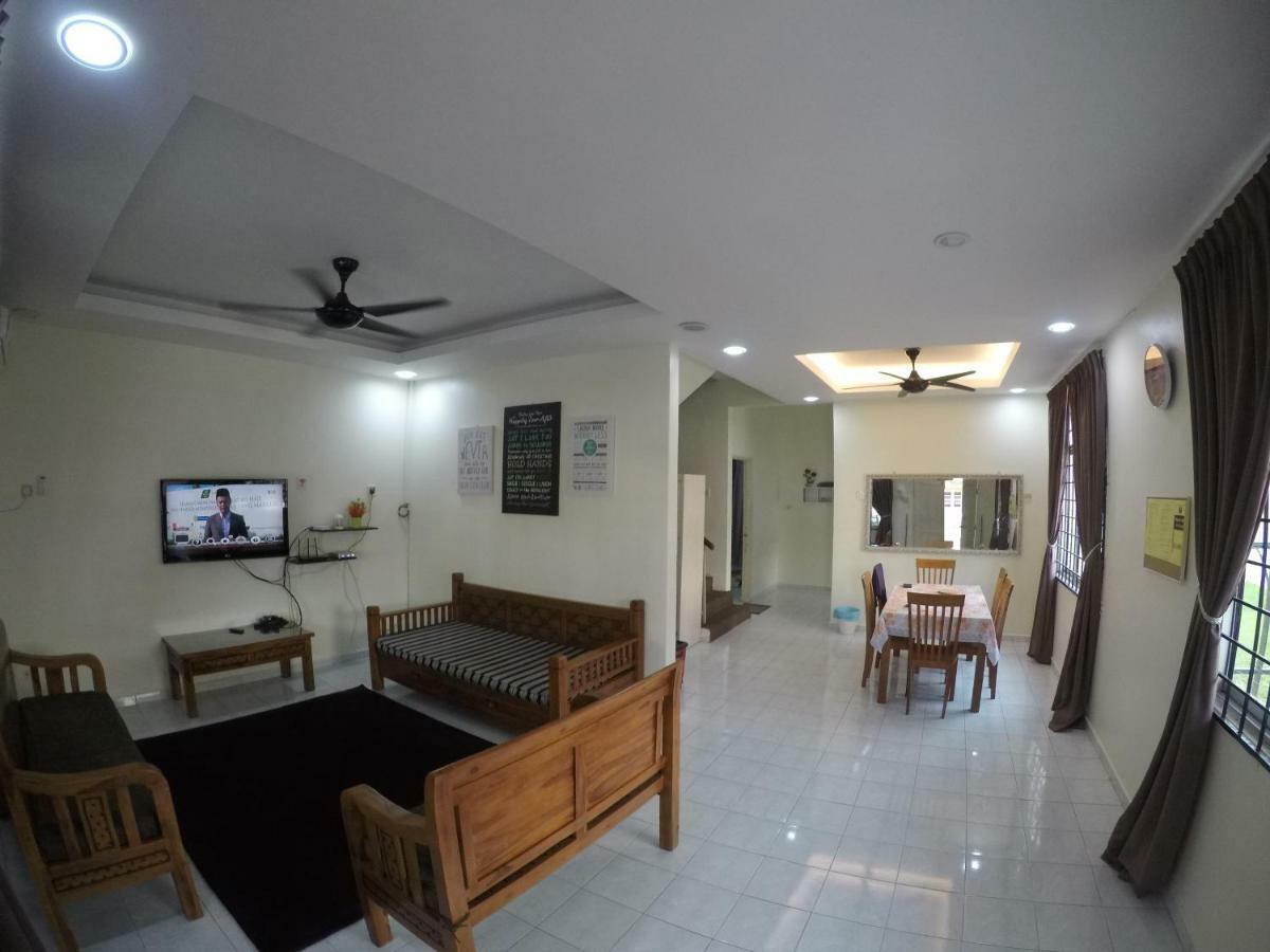 Casa Drezqi Homestay Melaka Private Pool מראה חיצוני תמונה